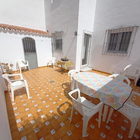 Casa Con Patio En El Centro De La Ciudad Villa Chiclana de la Frontera Exterior photo